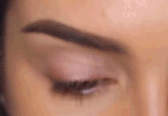 1+1 FREE- GradientGlow Eyeshadow – Effortlessly create a luminous, gradient eye look +FREE BRUSH