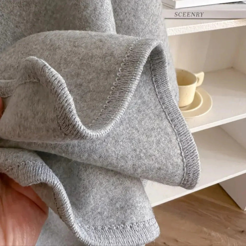The AuraWrap Shawl - Effortless Elegance, All Day Long + 50% OFF